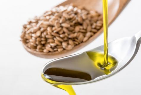 Linseed oil for hair: advantage and rules of use