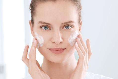 Skin care in the fall: top-5 seasonal procedures