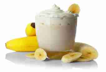 The recipe of milkshake with ice cream and banana